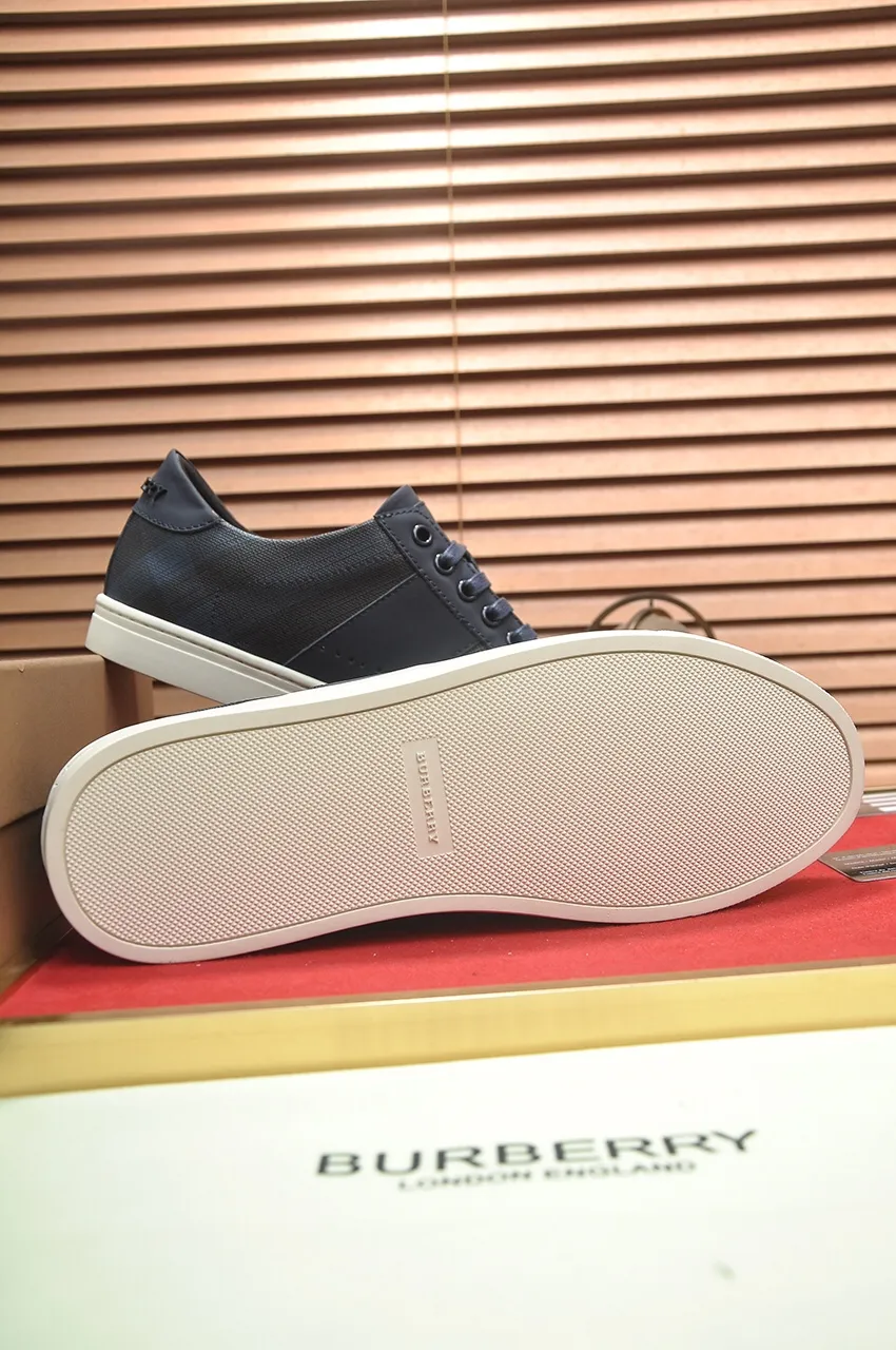 Men's shoes💰480💶[Burberry] (cowhide lining) classic low-top sneakers｜Imported cowhide with classic plaid fabric｜Cow leather lining｜Original outsole｜Fine workmanship and comfortable to wear Size: 38-44 (customized at 45)